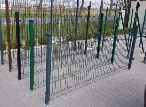 Ogrodzenie  panelowe bramy furtki przęsła słupki panele montaz produce