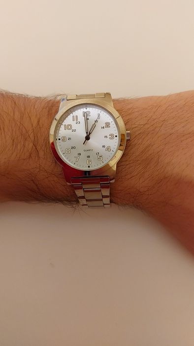 Relógio de Quartzo "Sunburst"