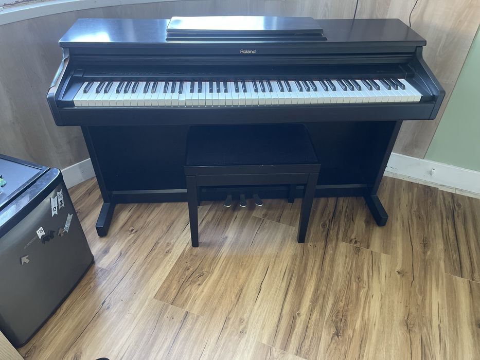Roland  HP-237 e - Digital Piano