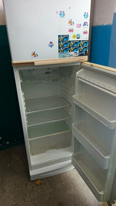 Холодильник Daewoo