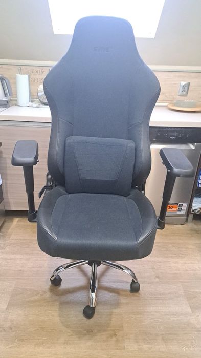 Fotel gamingowy SVIVE