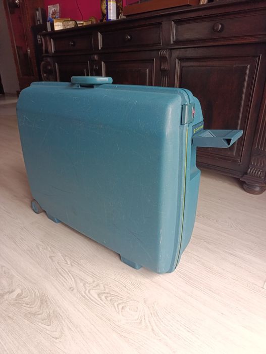 Walizka podróżna "pancerna"Samsonite.