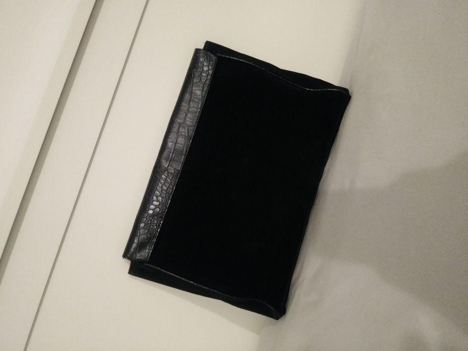 Torebka kopertówka, na laptopa więcej niz a4