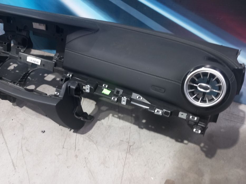 Tablier Mercedes W257 CLS