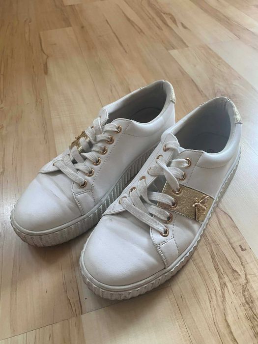 Białe damskie sneakersy Potocki roz. 39