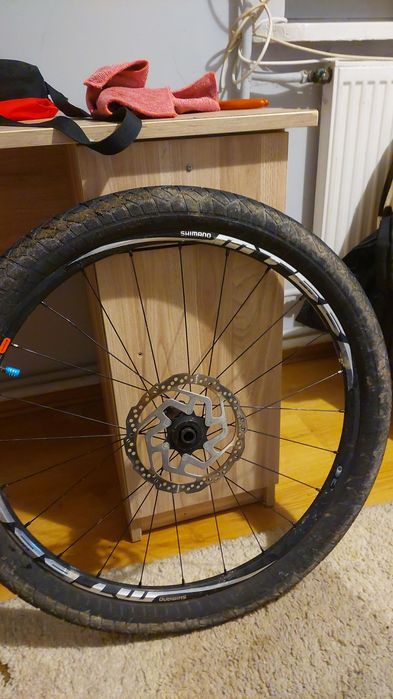 Sprzedam koło shimano mt 66  26