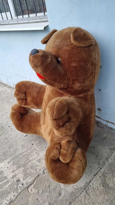 Великий м’який ведмідь