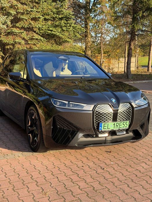 BMW iX