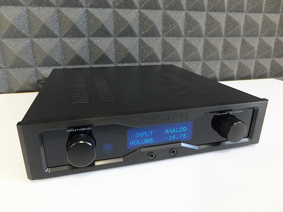 EMOTIVA STEALTH DC-1 - przetwornik DAC z przedwzmacniaczem / karton