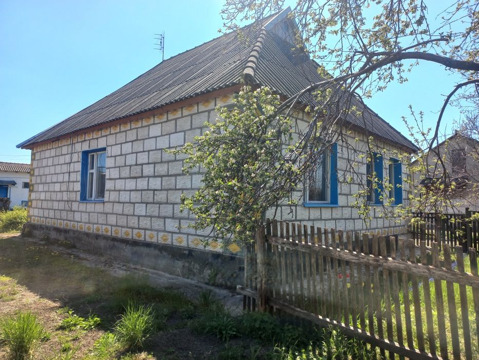 Купуйте цегляний будинок  в  Брусилові Житомирської області