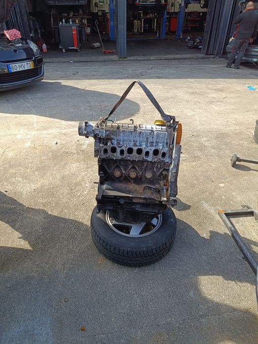 Vendo bomba injetora Lucas e motor de Renault kangoo 1.9