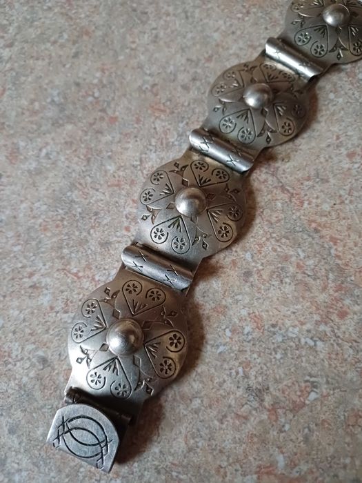 vintage bransolety-metal