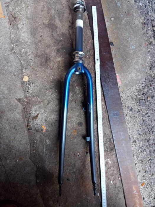 Widelec rowerowy 28" Lokomotief