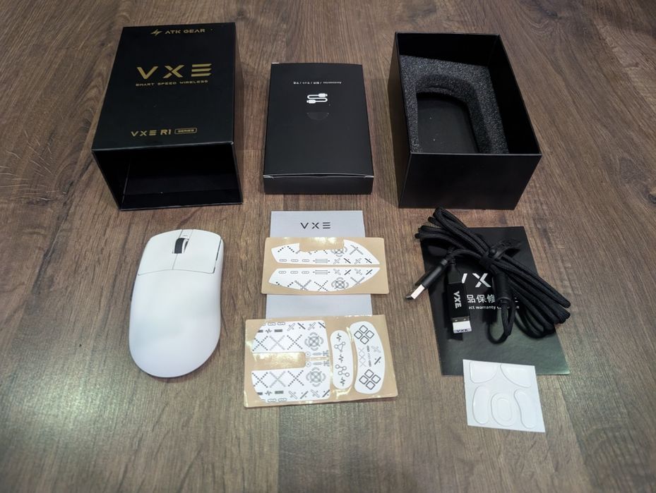 Бездротова ігрова мишка ATK VXE R1 Pro MAX Dragonfly R1