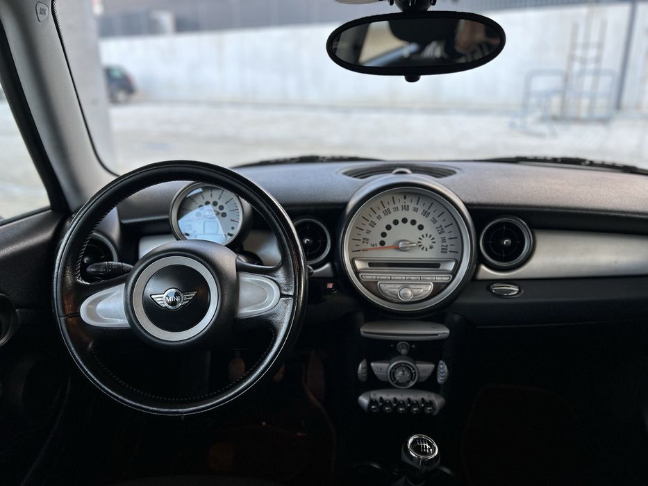 Mini Cooper 1.6 impecável 1 Só Dono