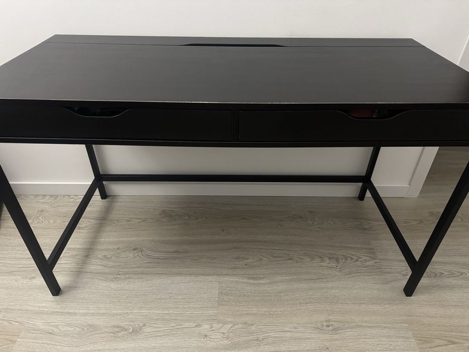 Vende-se secretária ikea