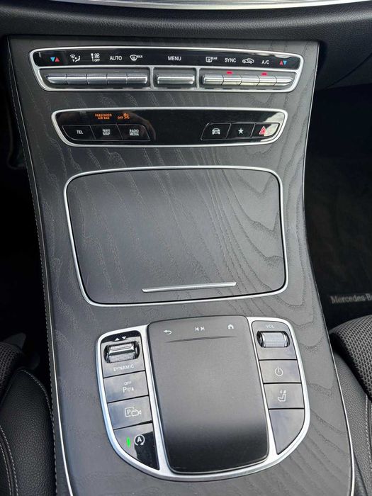 Nacional Mercedes E 220 d Station de 11-2021, revisões na marca