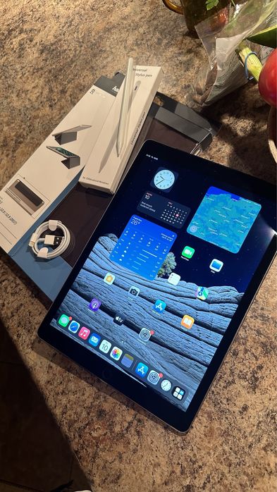 Tablet iPad Apple PRO 12.9 cali —256gb — nowe etui - TOUCH ID