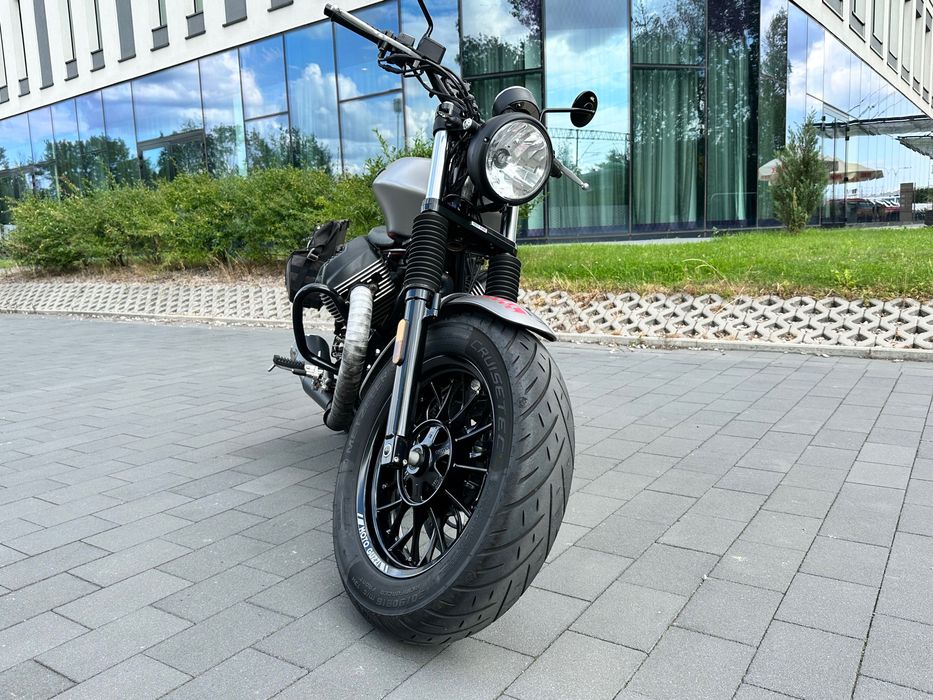 Moto Guzzi V9 Bobber