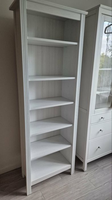 Regał Ikea HEMNES