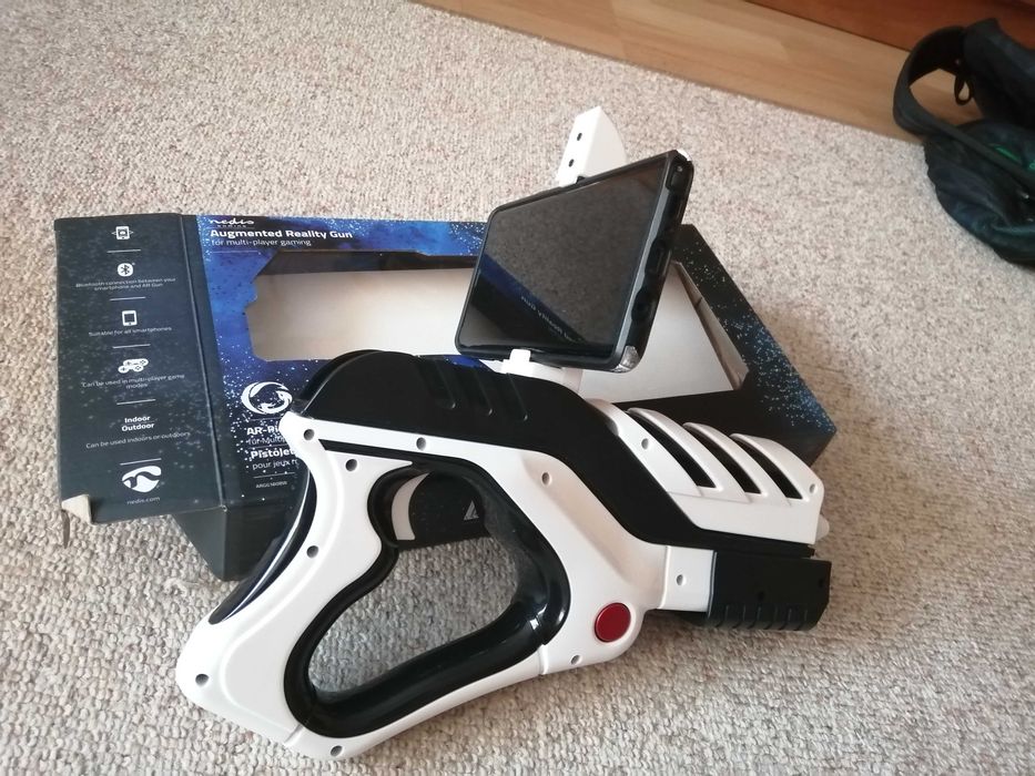 NOWY nteraktywny pistolet Augmented Reality do gry na smartfonie