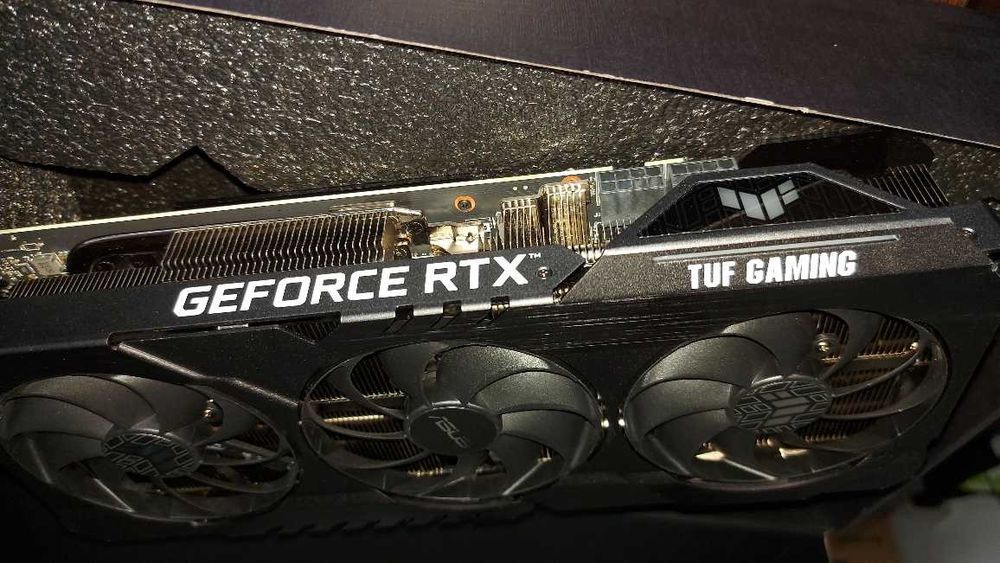 Placa Gráfica Asus TUF RTX 3080 para venda em estado perfeito