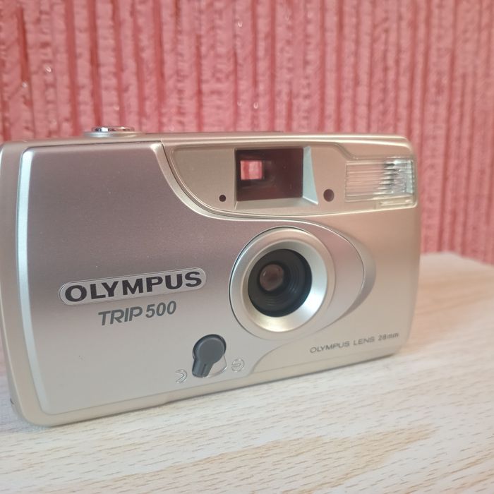 OLYMPUS trip 500