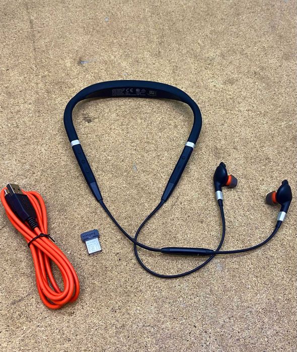 Бездротова професійна гарнітура Jabra Evolve 75e з шумозаглушенням ANC