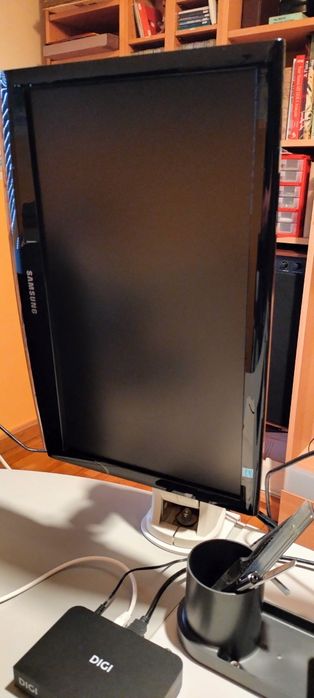 Suporte de secretária + monitor Samsung