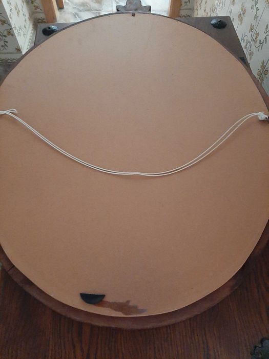 Vintage: Espelho Ovalado com entalhe de madeira