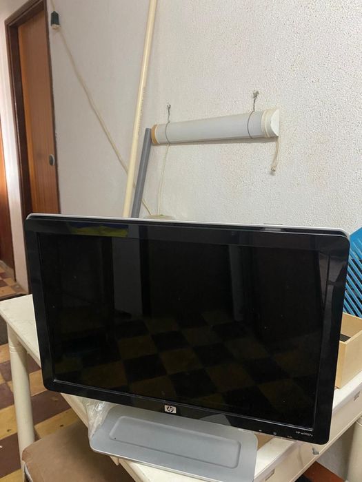 HP Monitor w1907v in Good Condition64354226326019122