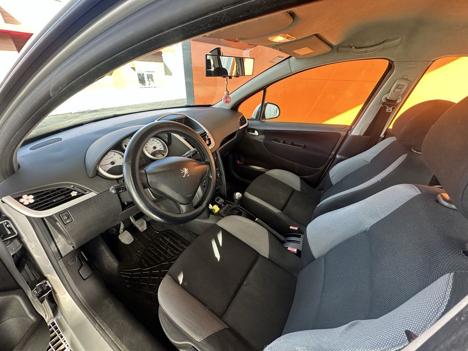 Peugeout 207 1.4hdi ano 2006