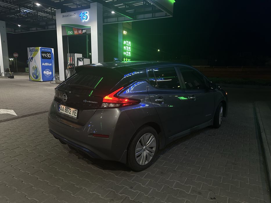 Nissan leaf 2018