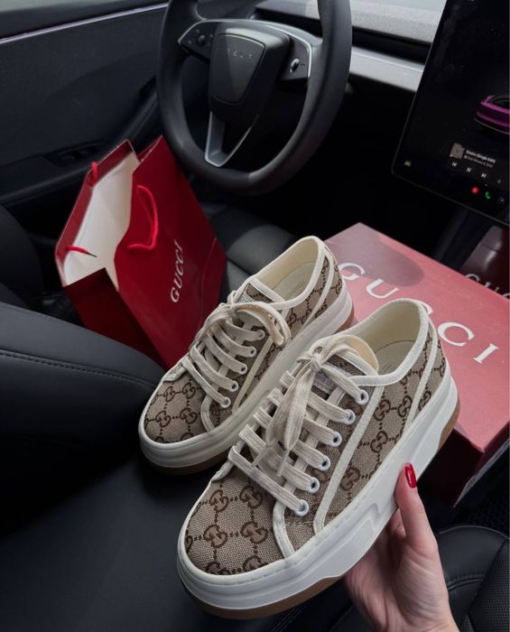 Кеди Gucci в наявності)