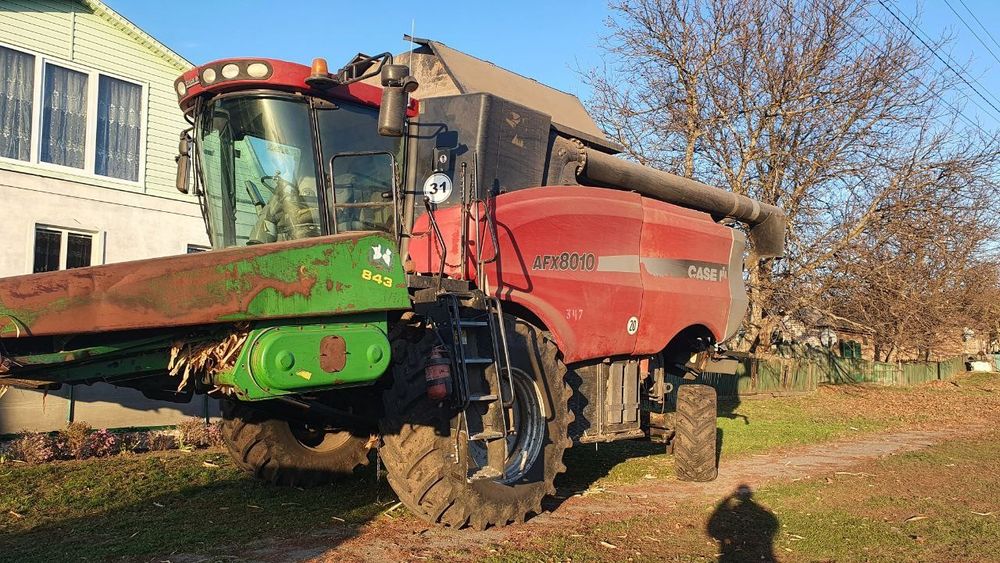 Комбайн Case 8010