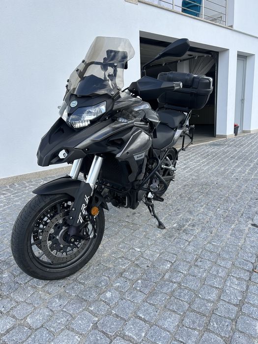 Benelii trk como nova. Com malas 4700€