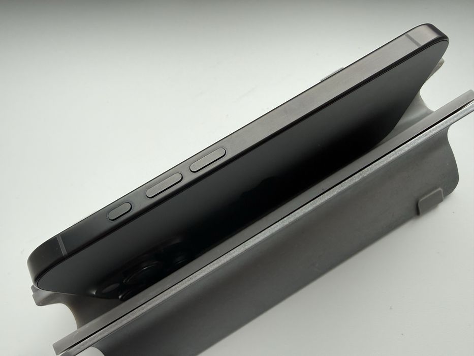 Apple iPhone 16 Pro 256gb Black Neverlock 92%