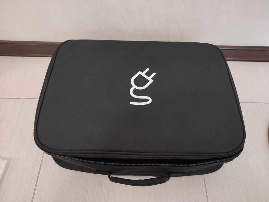 Зарядное устройство для электромобиля Porsche