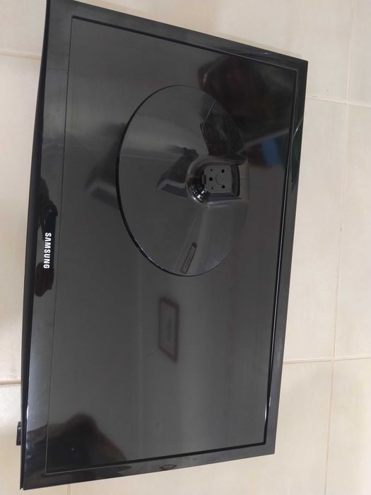 Base ou pé para TV SAMSUNG T24D310EW