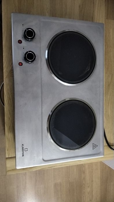 Placa elétrica em  Aço inoxidável. 2 Placas. 6 níveis potência.