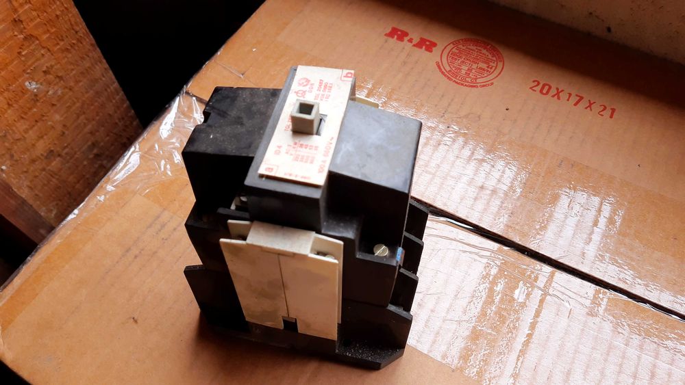 Stycznik ID4 100A 660V przekażnik 3 fazowy