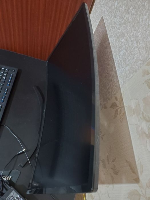 Ігровий вигнутий монітор 23.6" Full HD 144 Гц (VA, FreeSync)