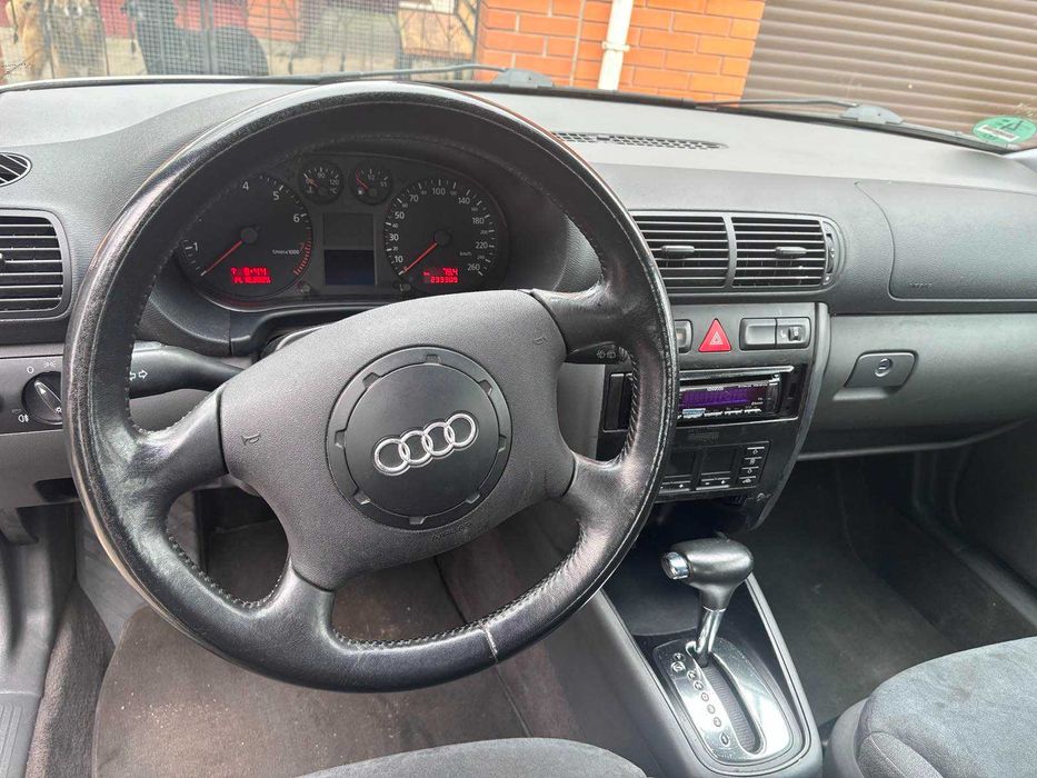 Автомобіль Audi A3