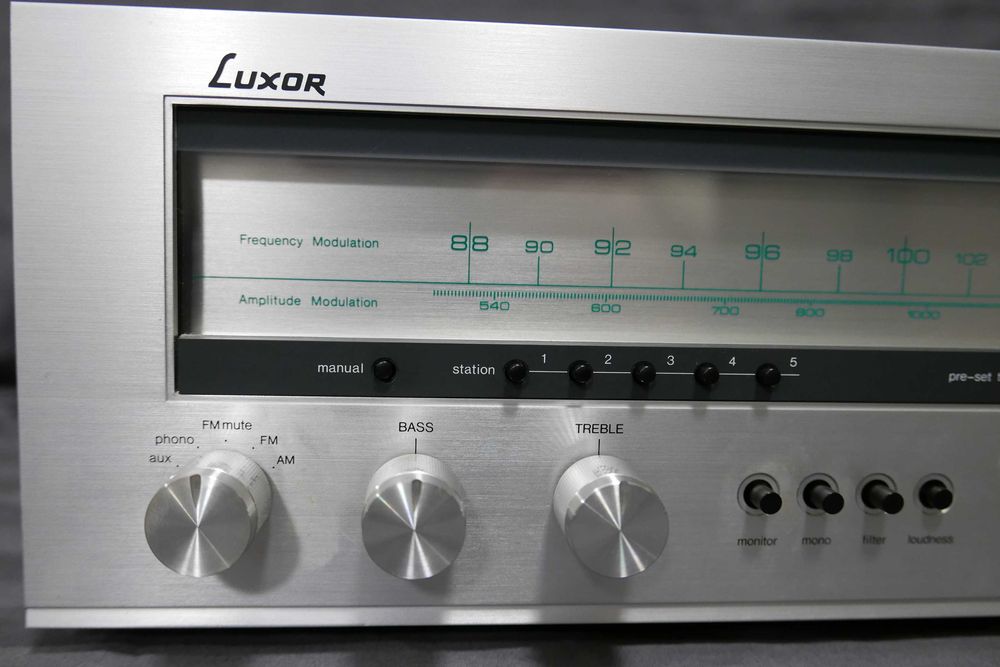 AMPLITUNER LUXOR 3082 - Wspaniałe stereo LAT 70-TYCH - SPRAWNY