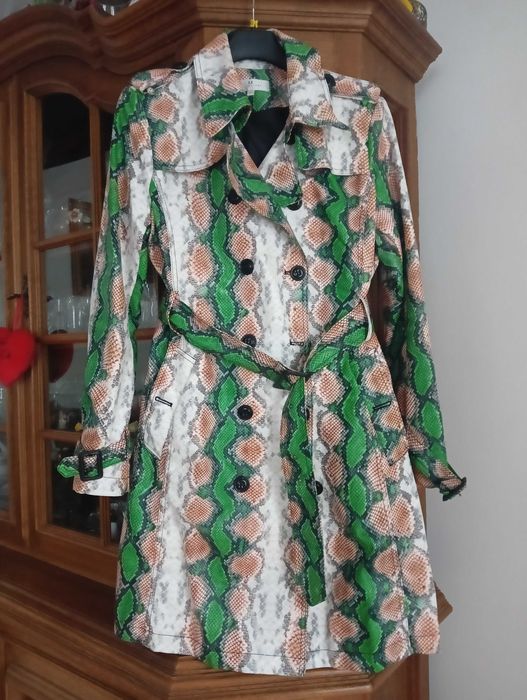 Sprzedam płaszczyk,imitacja skóry