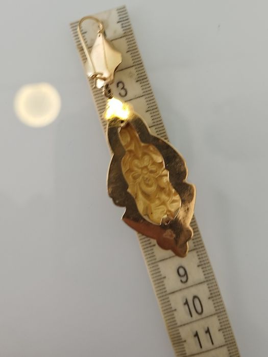 Brincos em ouro de 19,2kt