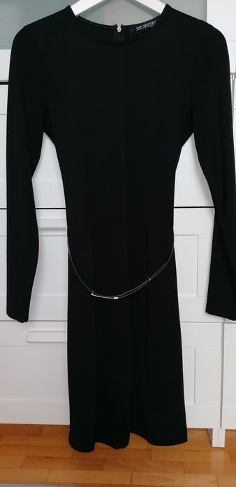 Sukienka Top Secret r. 40, mała czarna, długi rękaw, pasek