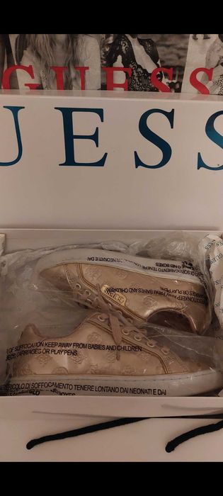Sneakersy damskie Marki Guess