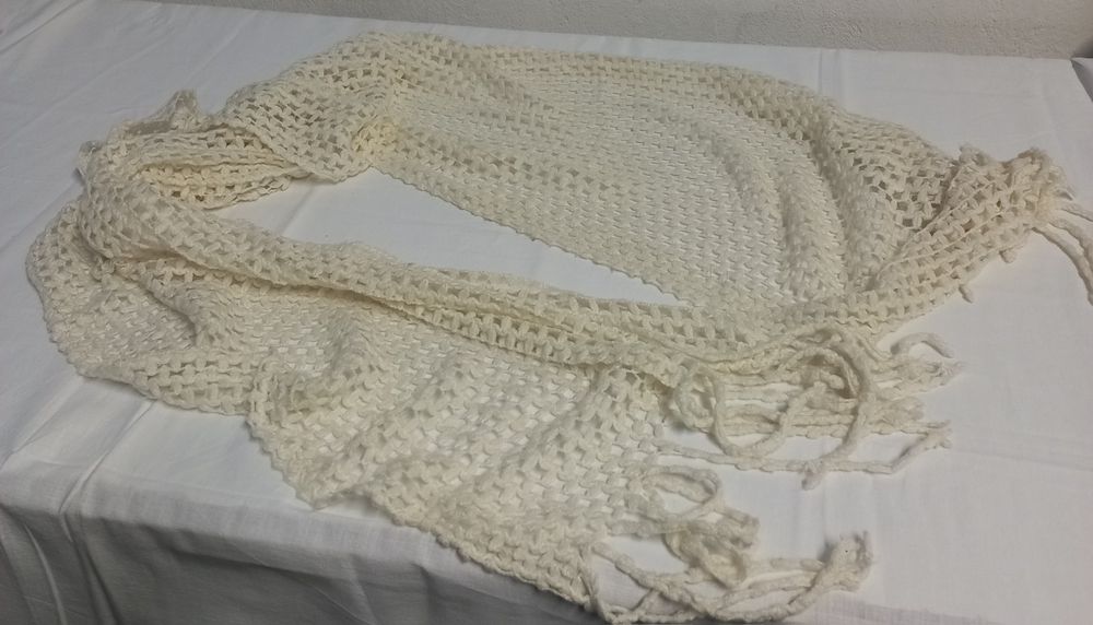 Cachecol unisexo malha creme