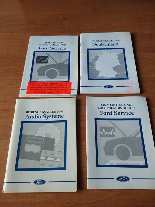 Saszetka etui z książkami serwisowymi Ford Focus mk1